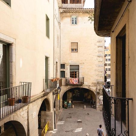 Bravissimo Cort Reial Entresol B Apartment Girona Ngoại thất bức ảnh